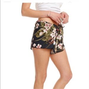 Chaser Tropical Tulip Short